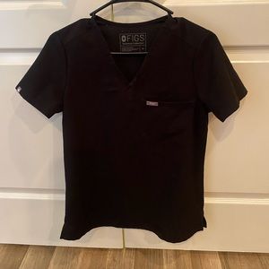 Figs scrubs black v neck top and jogger bottoms